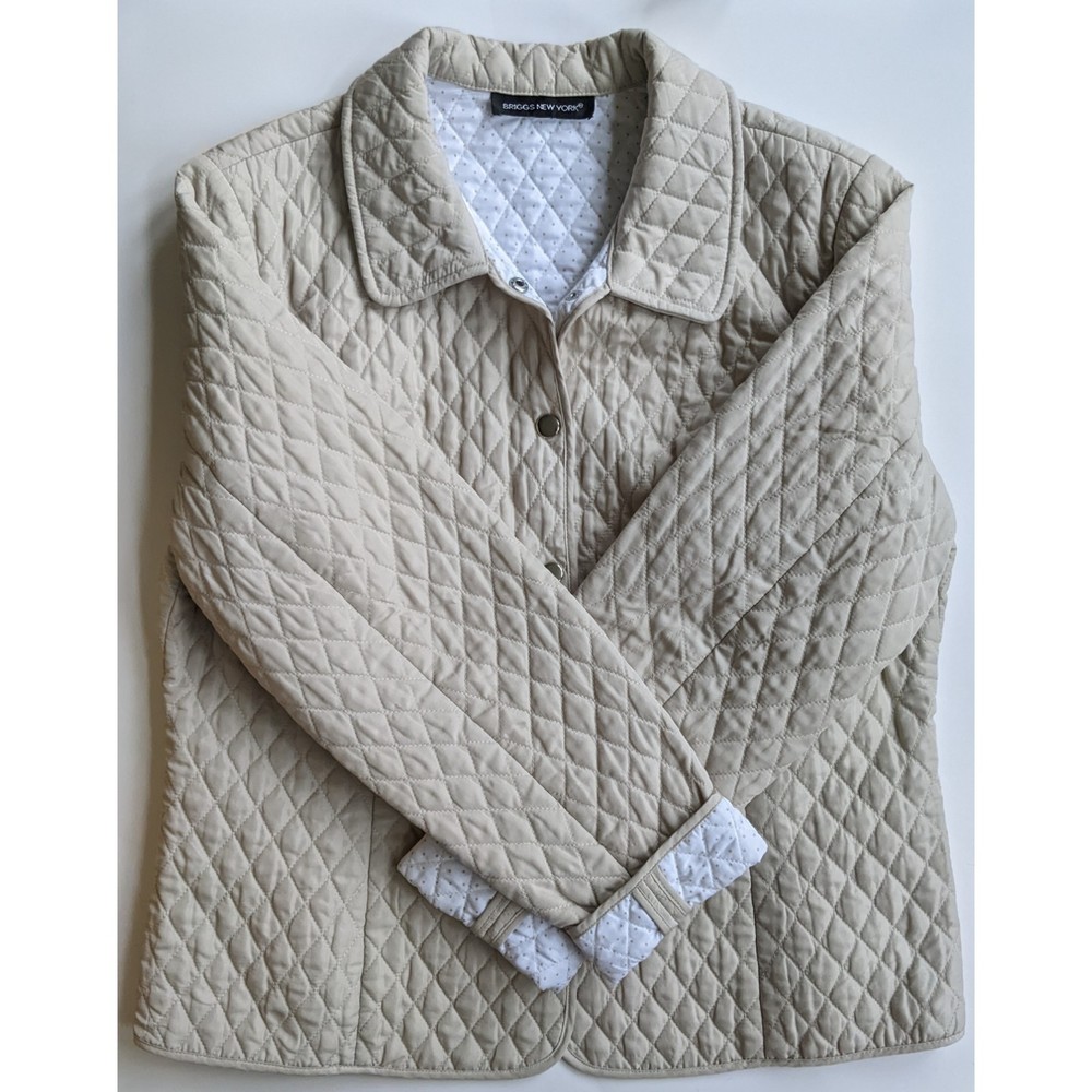 Vintage: diamond quilted jacket w/ polka dot liner, snap buttons, & collar